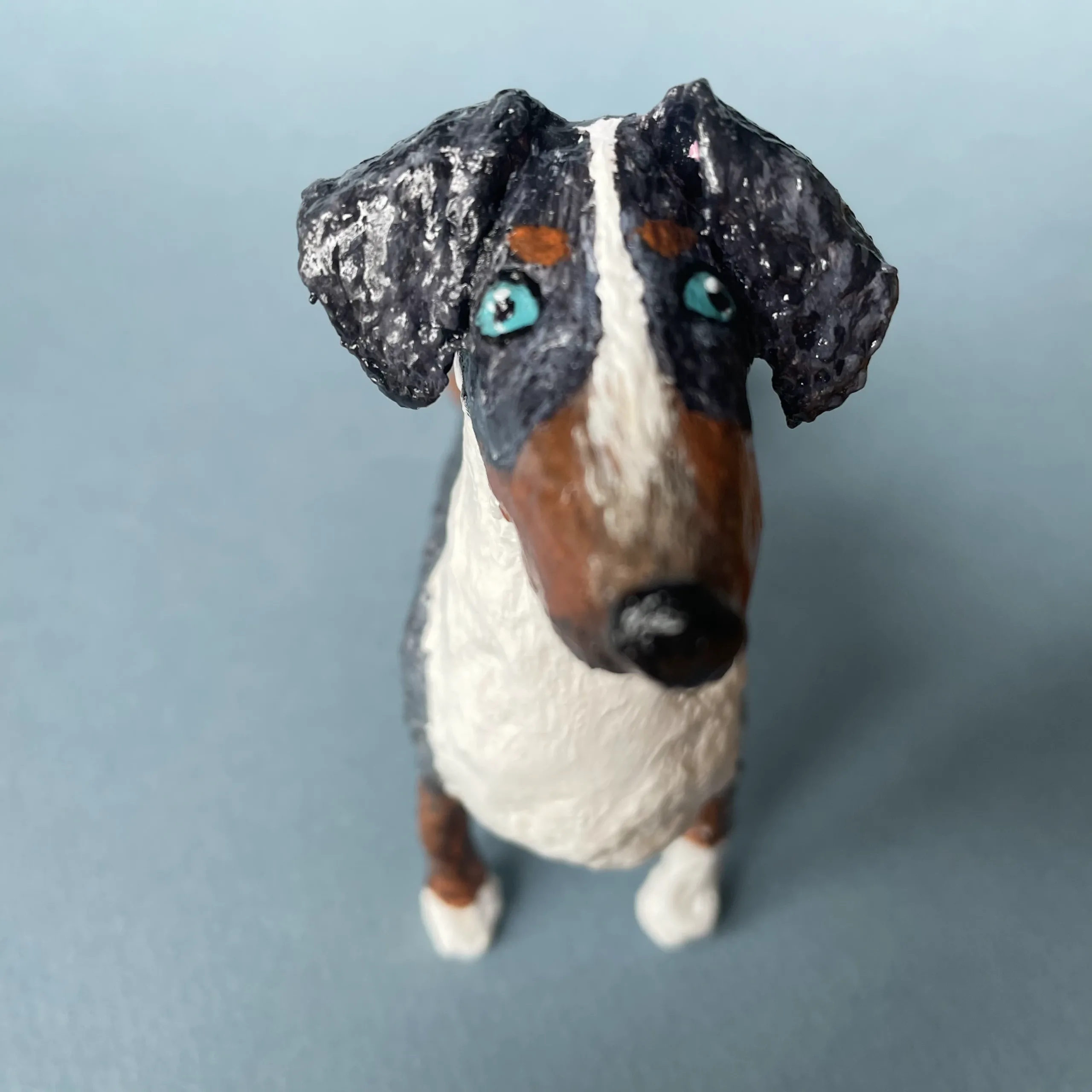 teckel dog figurine
